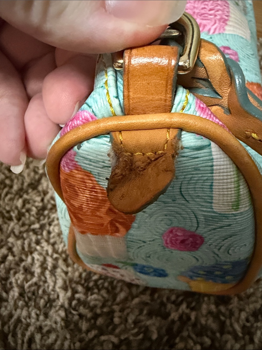 🦆 Dooney & Bourke - Cupcake Barrel Bag - light blue - Picture 14 of 14